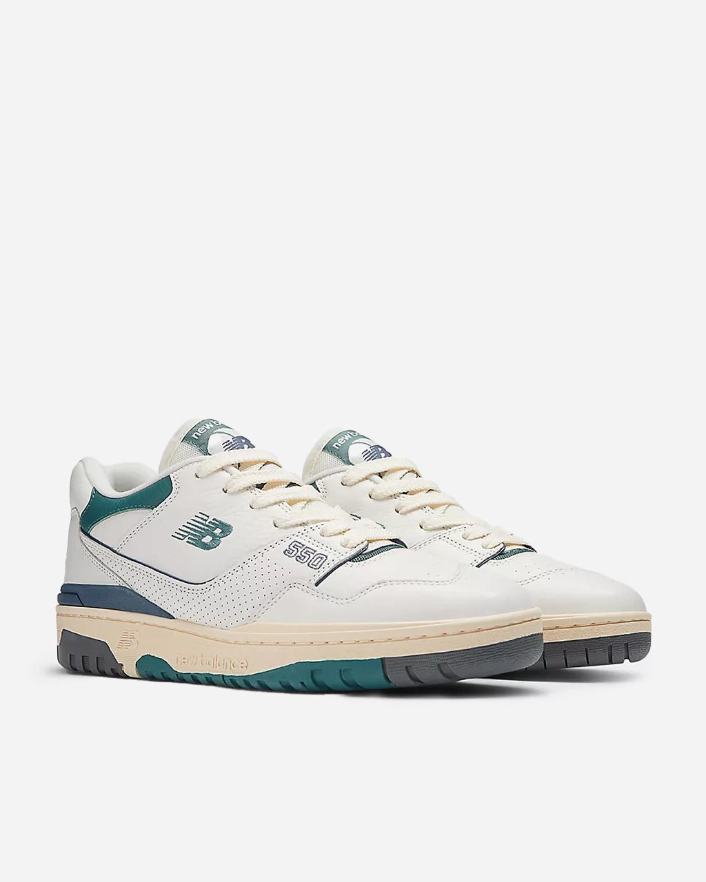 550 'Sea Salt/New Spruce'