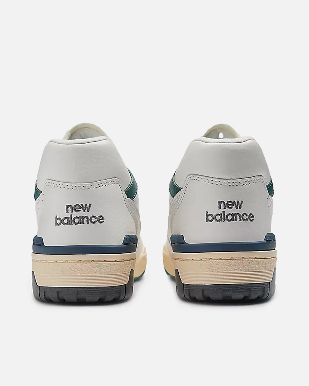 550 'Sea Salt/New Spruce'