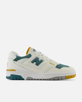 550 'Sea Salt/New Spruce'