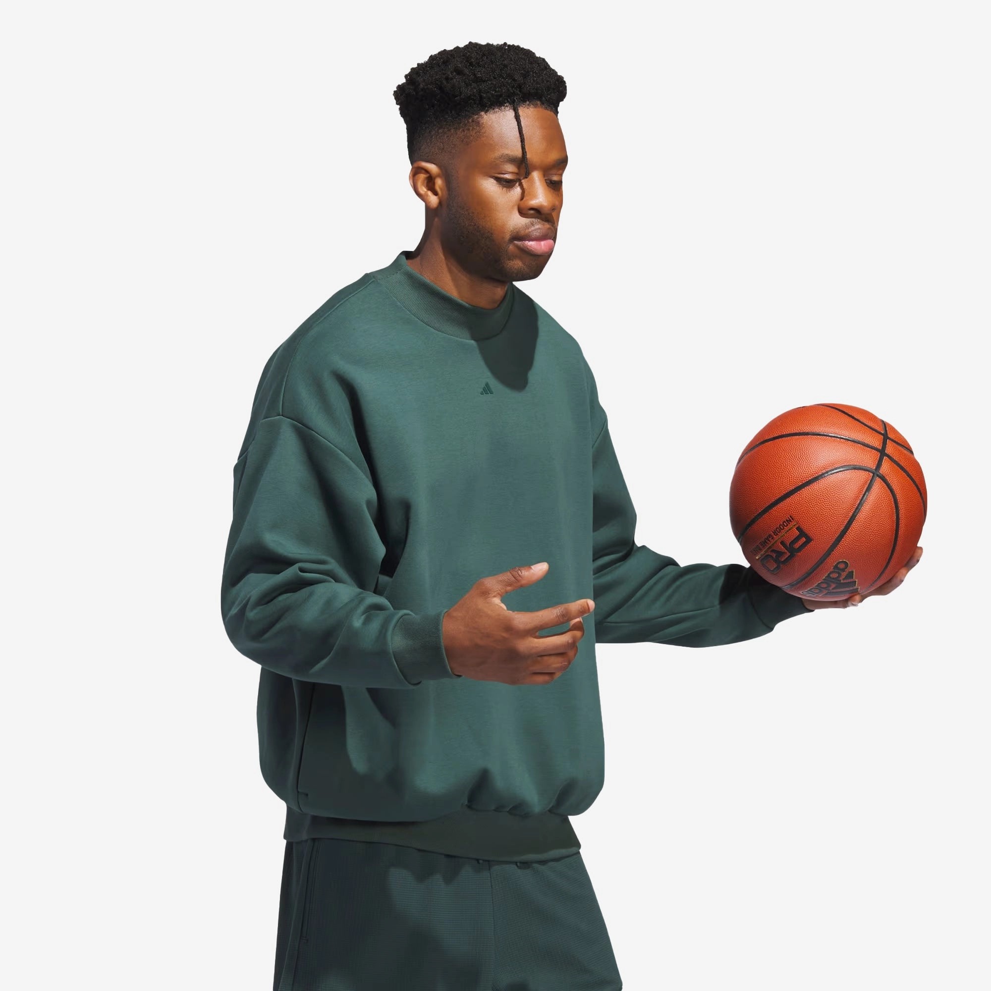 Adidas Originals | BASKETBALL CREW SWEATSHIRT  { MINERAL GREEN