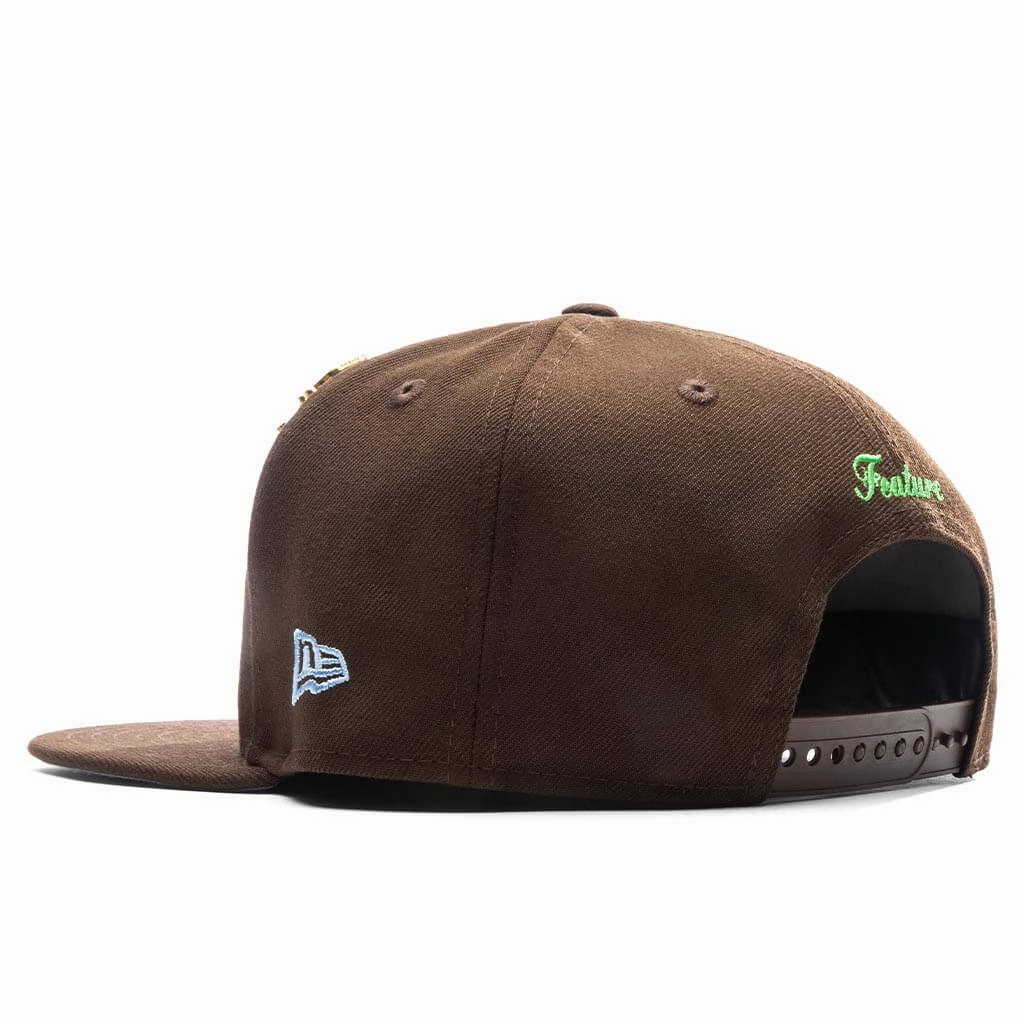 Feature x New Era Old English Calabasas Snapback - Brown/Sky
