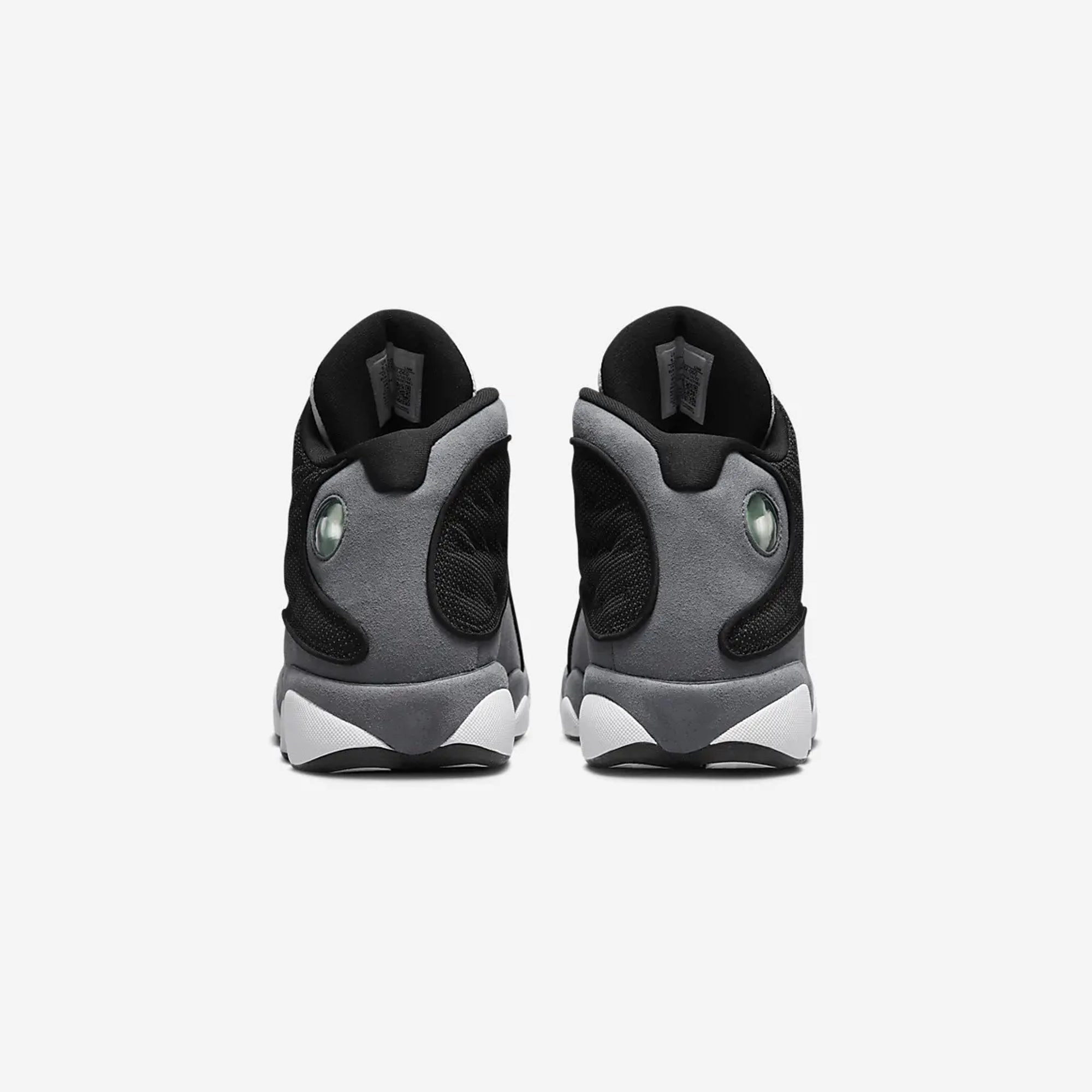 Jordan | AIR JORDAN 13 RETRO  { BLACK/UNIVERSITY RED-FLINT GREY-WHITE