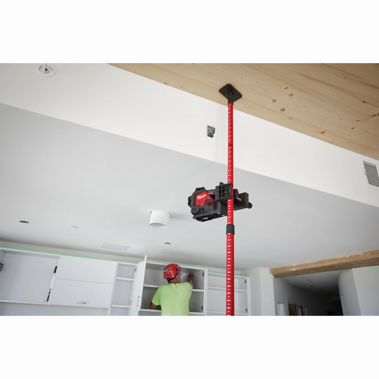 Milwaukee 48-35-1511 - 12ft Telescoping Laser Pole