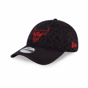 New Era Chicago Bulls Hand Brush Wash 9Forty Unstructured Adjustable Cap