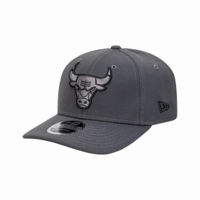 New Era Chicago Bulls Repreve® Carbon Steel 9Seventy Snapback Cap