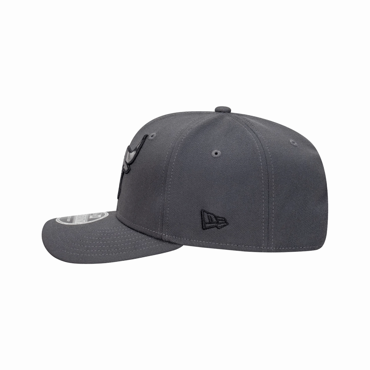 New Era Chicago Bulls Repreve® Carbon Steel 9Seventy Snapback Cap