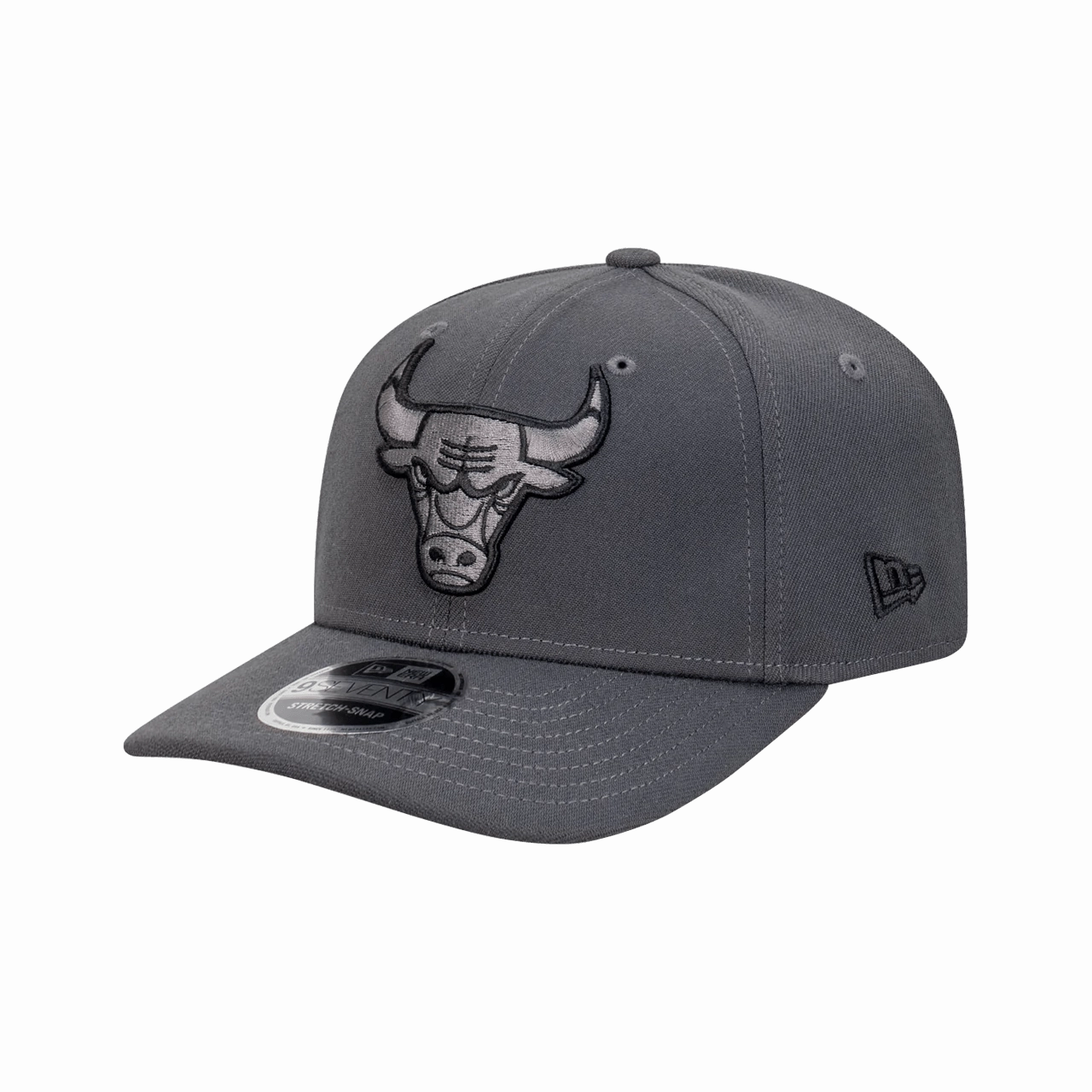 New Era Chicago Bulls Repreve® Carbon Steel 9Seventy Snapback Cap