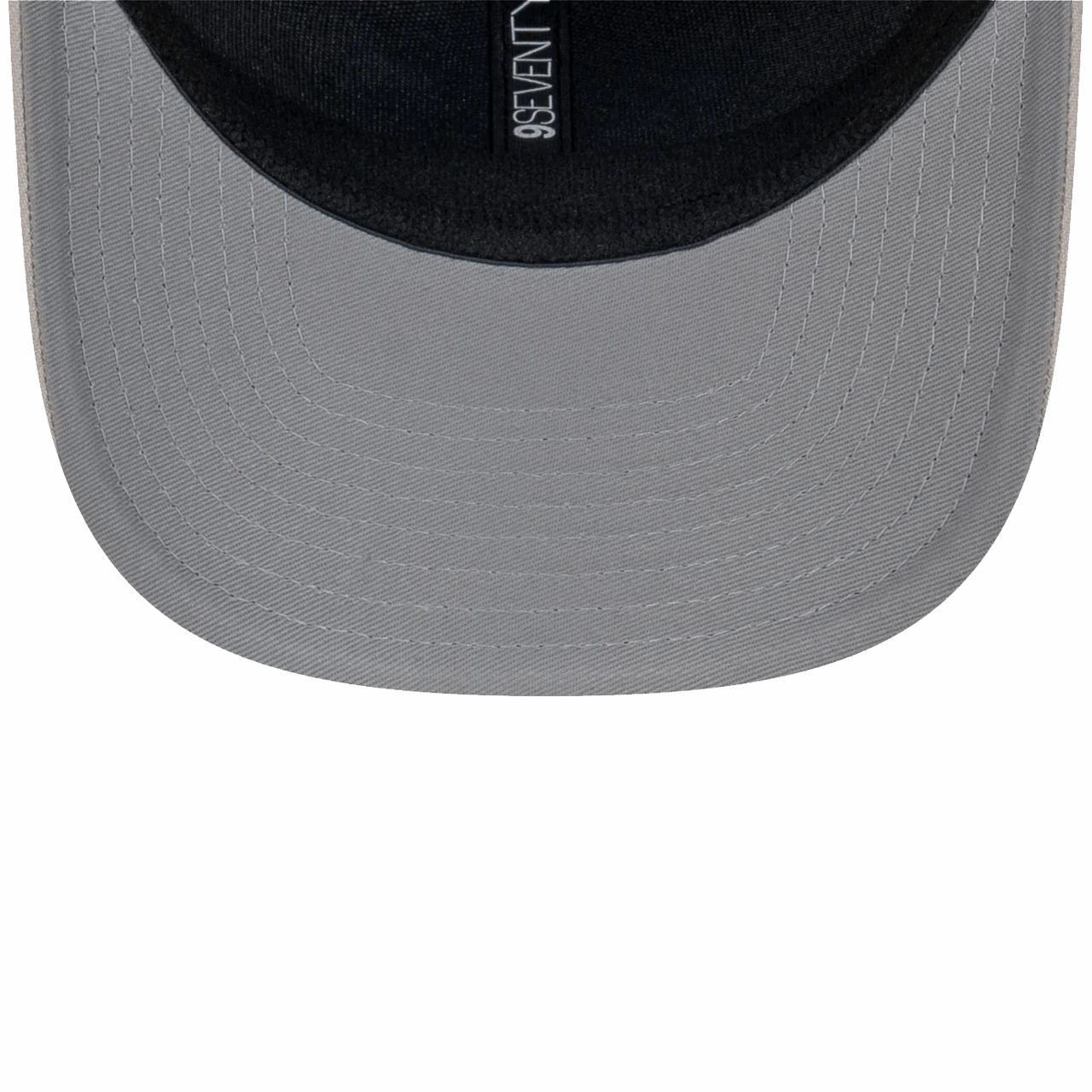 New Era Chicago Bulls Shadow Tech Grey 9Seventy Snapback Cap