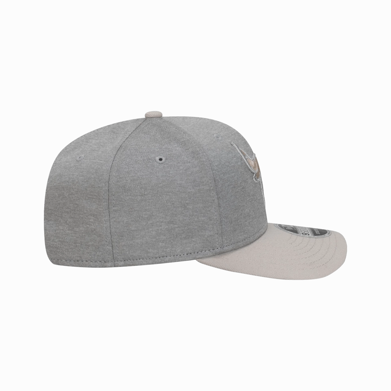 New Era Chicago Bulls Shadow Tech Grey 9Seventy Snapback Cap