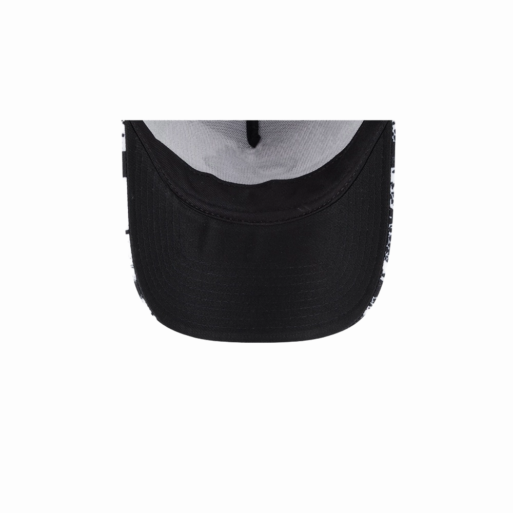New Era Miami HEAT 2024 Tipoff Black and White Trucker Snapback