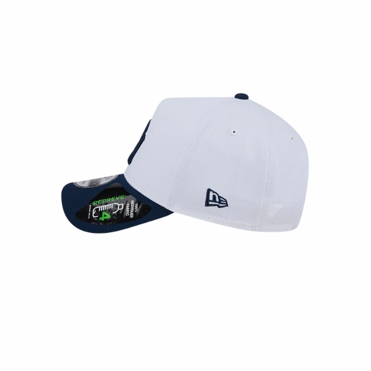 New Era New York Yankees 9FORTY A Frame - Chrome Oceanside Repreve