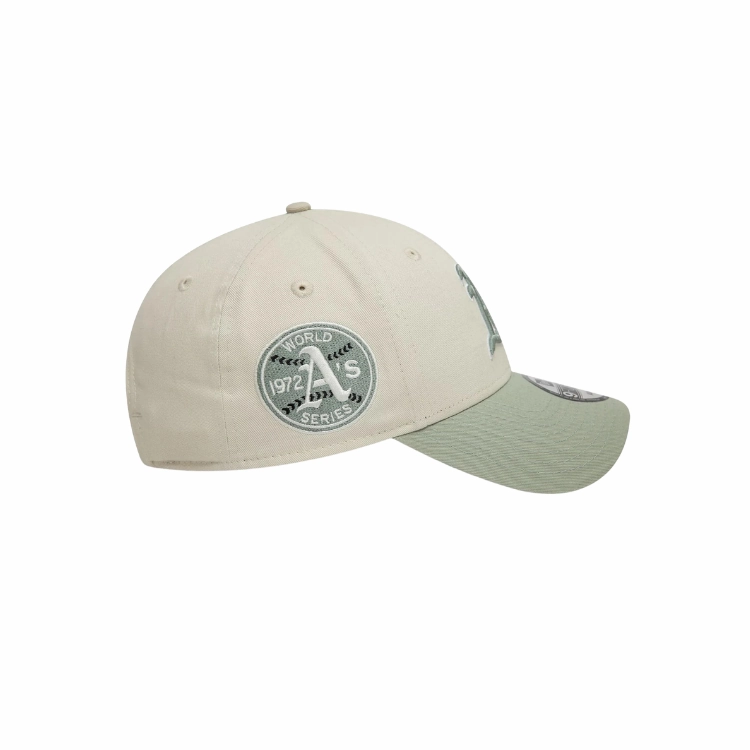 New Era Oakland Athletics 9FORTY Cooperstown WS Cap - Ivory/Everest Green