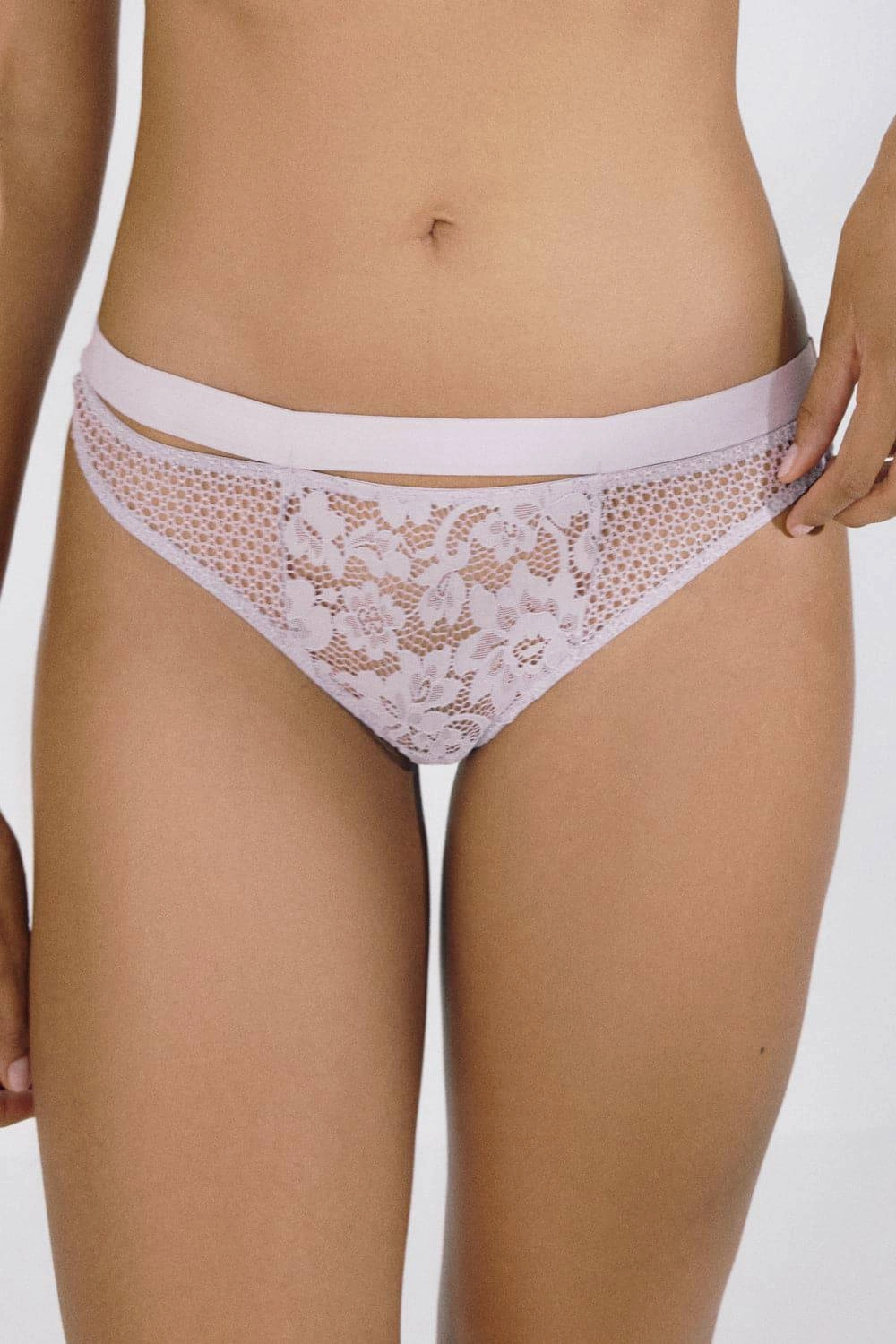 Petunia Thong in Lilac